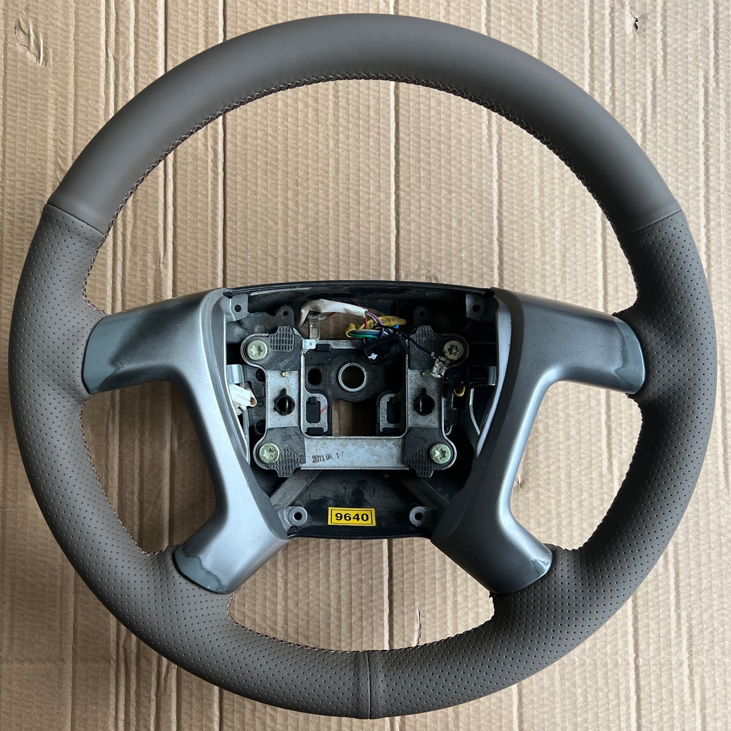 Loncky® Custom Hand Stitched OEM Leather Steering Wheel Cover for Chevrolet 2008-2013 Silverado 1500 /Silverado 2500 3500/2007-2014 Tahoe/2007-2014 Suburban 1500/2007-2013 Avalanche 1500/2009-2015 Traverse/Express Accessories